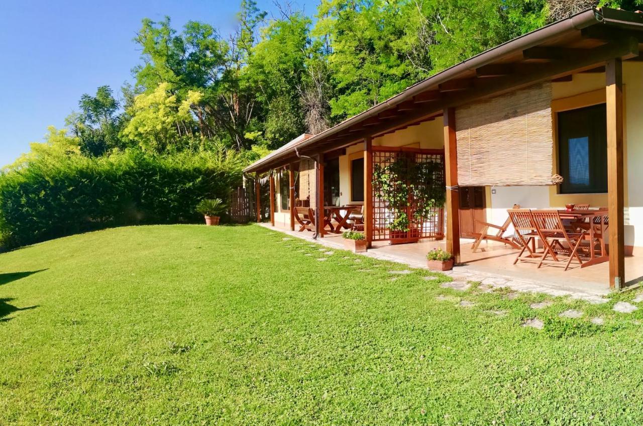 La Casa Nettarina Guest House Poggio Mirteto Luaran gambar